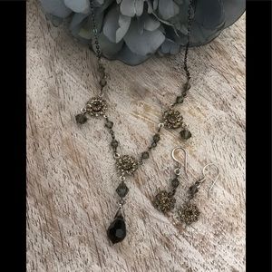 Vintage Look Gray Sparkly Necklace & Earring Set